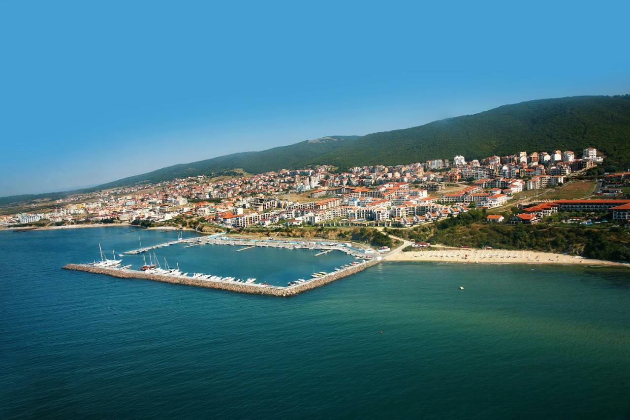 Marina Bay 22 Apartment Sveti Vlas Buitenkant foto