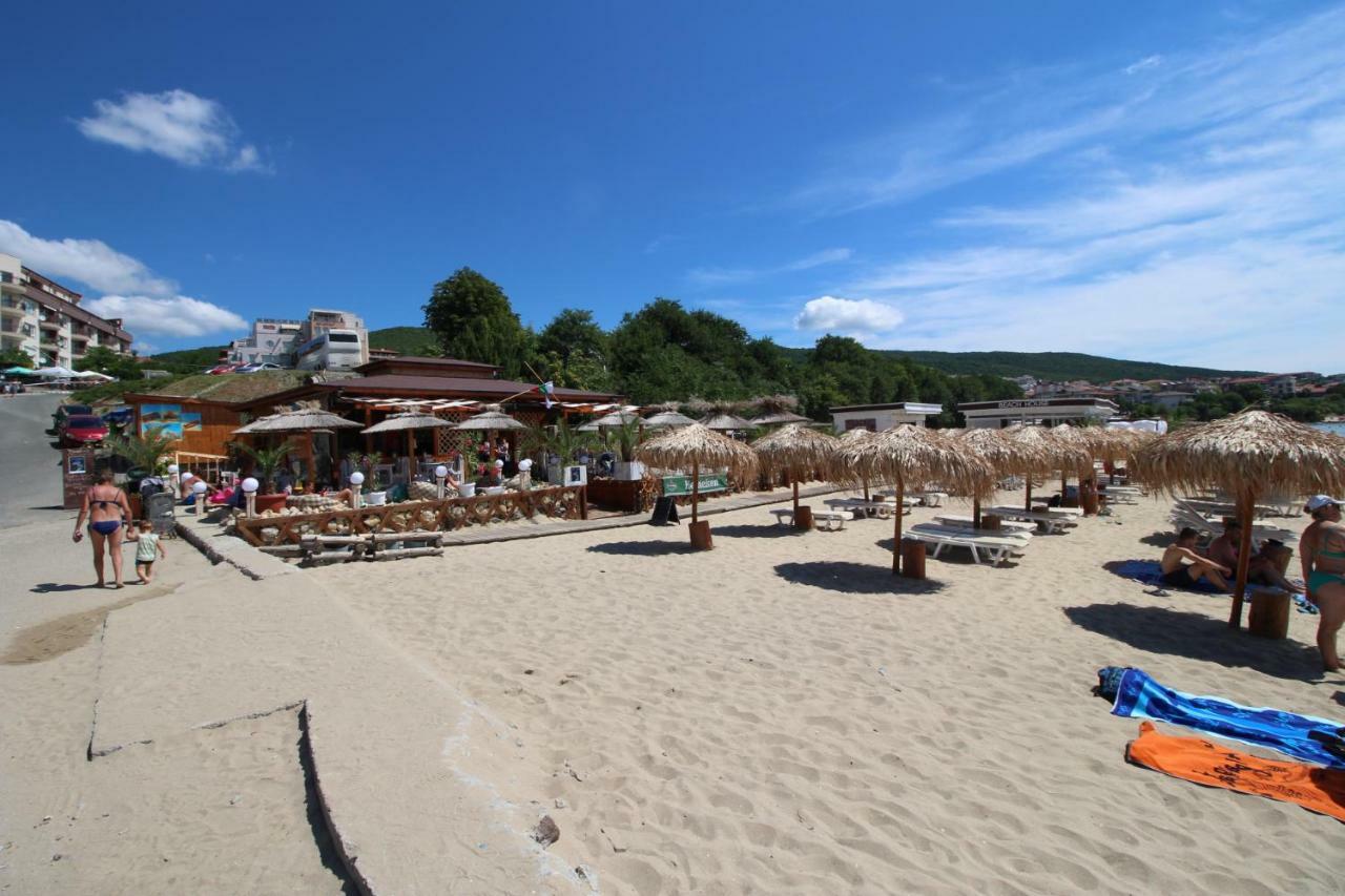 Marina Bay 22 Apartment Sveti Vlas Buitenkant foto